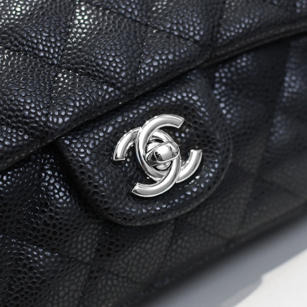 シャネルバッグ素材ディテール